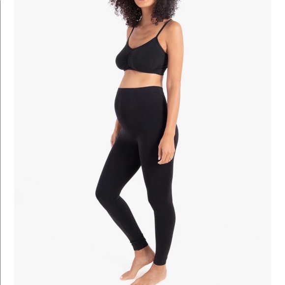 Ingrid & Isabel Seamless Maternity Leggings 6-8 - Picture 11 of 13